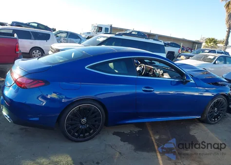 2024 Mercedes-Benz Cle 300 4Matic z USA, uszkodzony, nr VIN W1KMJ4HB3RF035112